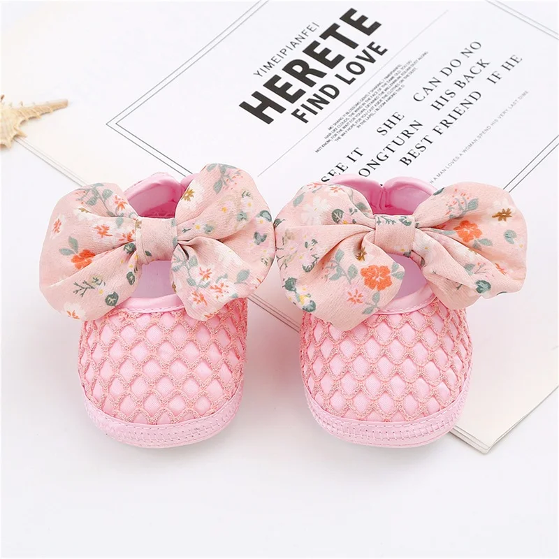SCEINRET Обувь для новорожденных девочек на мягкой подошве с цветочным принтом и бантом, Эластичная лента, нескользящая обувь с повязкой на голову