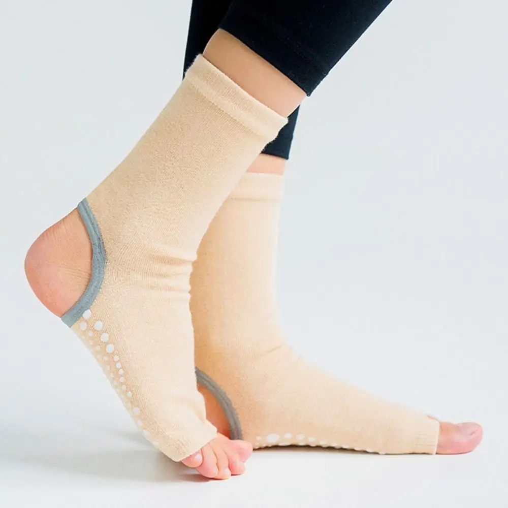 Носки для йоги с двумя носками, Силиконовые нескользящие быстросохнущие носки для пилатеса, хлопковые вентиляционные носки для балета, танцевальные носки для женщин, фитнеса